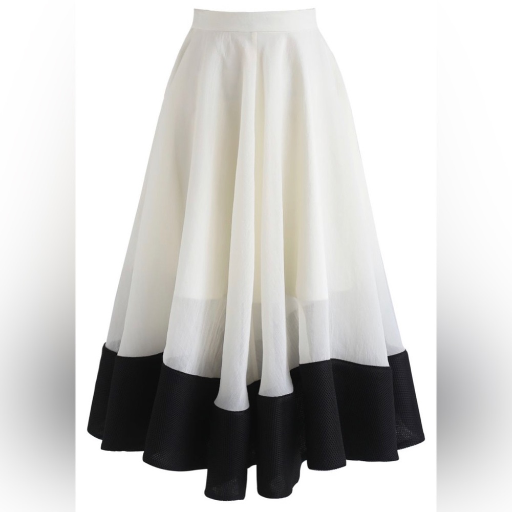 Swing in the Breeze Organza Skirt - Picture 3 of 3